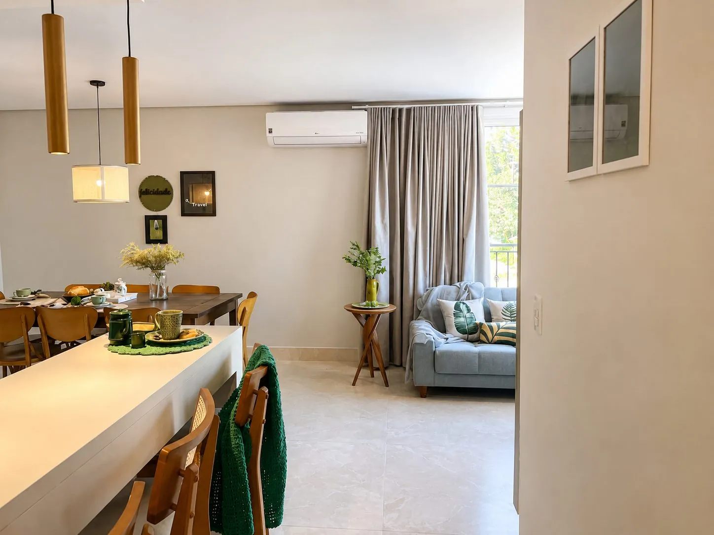 Sala — Apartamento 201